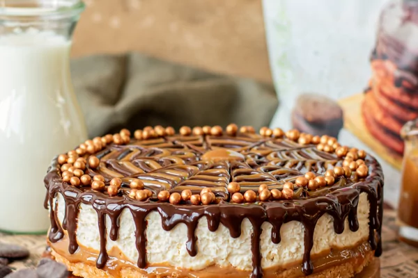 Suikervrije millionaires shortbread cheesecake