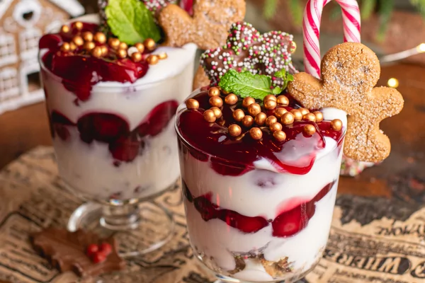 Suikervrije trifle met kersen