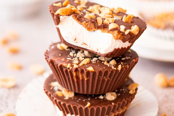 Peanut butter icecream cups