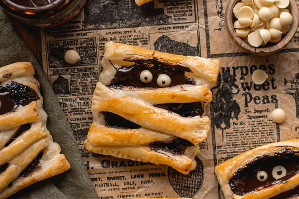 Bladerdeeg mummies Halloween recept