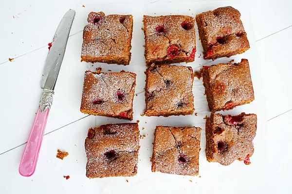 Suikervrije brownies met frambozen