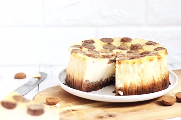 Koolhydraatarme karamel cheesecake met pepernoten