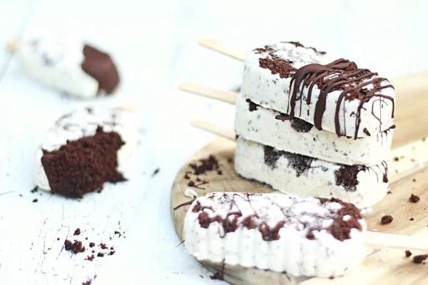 Koolhydraatarme brownie vanille ijsjes