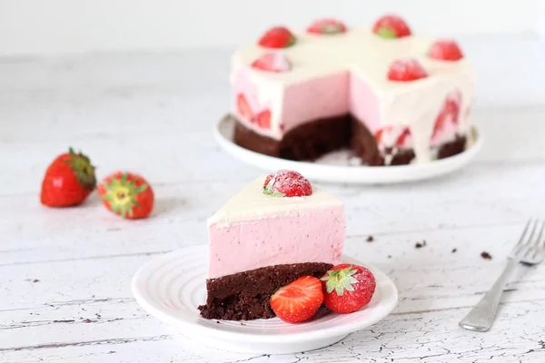 Koolhydraatarme en suikervrije brownie kwarktaart