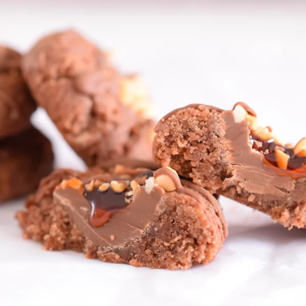 Koolhydraatarme chocolade koekjes met hazelnoot